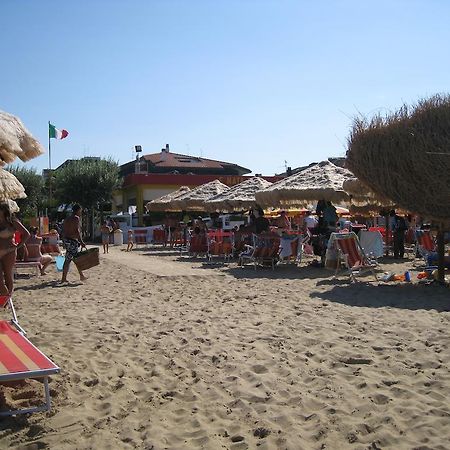 Apartament Holiday Dreams Francavilla Al Mare Zewnętrze zdjęcie